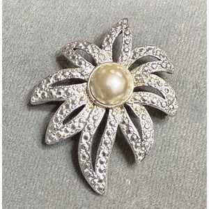 Danecraft Silver-tone Floral Brooch with Faux Pearl Center 1.5‎ x 1.75 inches